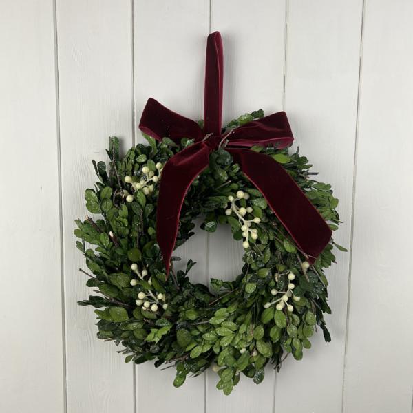 Christmas Wreaths & Garlands