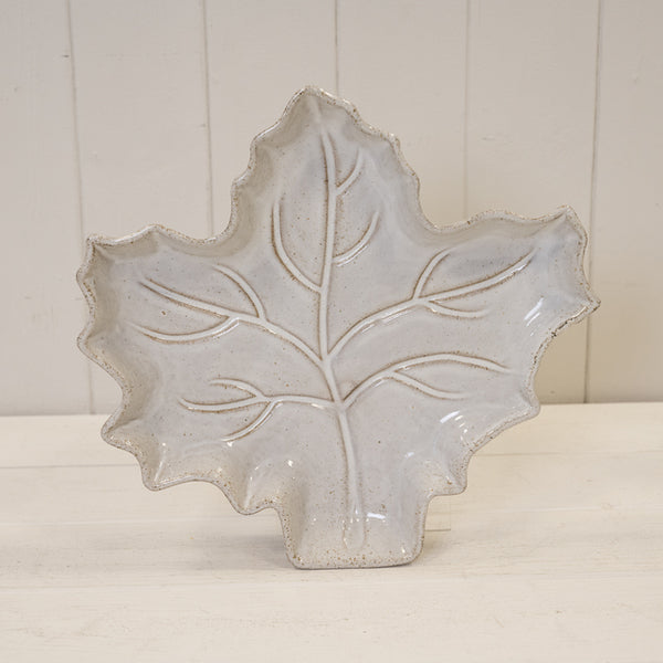 Leaf shape plate