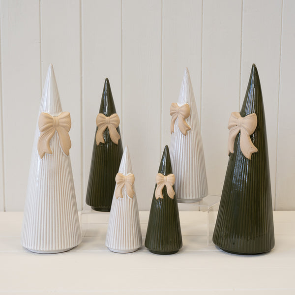 Medium Forest Green Striped Tree with Bow Detail